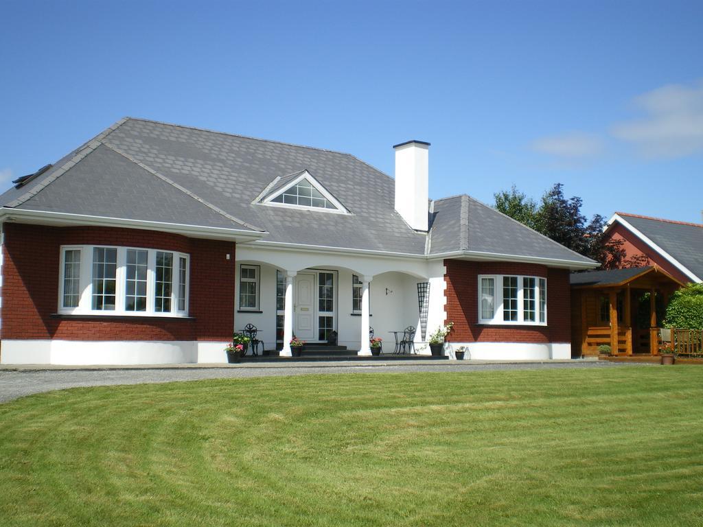 Hazelbrook Killarney Hotel ภายนอก รูปภาพ